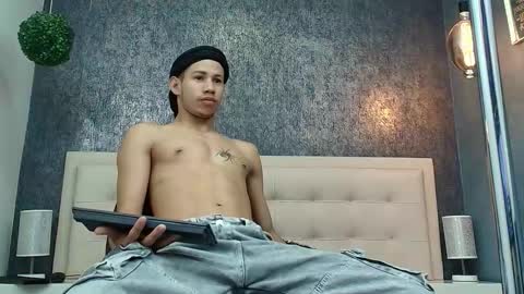 Snapshot of erick_zhimerman chatting on 03.09.26 online show from 03.09.26