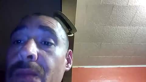 Snapshot of erik15516 chatting on 05.29.26 erik15516 online show from 05.29.26
