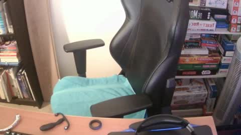 Snapshot of erik_dapper chatting on 03.25.26 Erik Dapper online show from 03.25.26