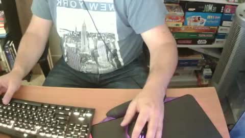 Snapshot of erik_dapper chatting on 07.18.26 Erik Dapper online show from 07.18.26