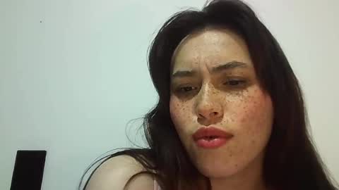 Snapshot of erika_depp chatting on 07.11.26 Erika online show from 07.11.26