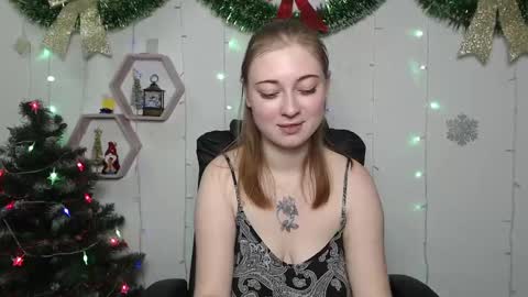 Snapshot of erikafanks chatting on 01.07.25 erikafanks online show from 01.07.25