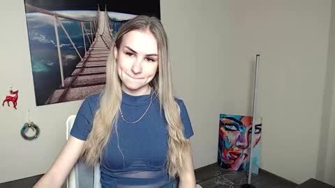 Snapshot of erikagavin chatting on 01.19.26 Erika online show from 01.19.26