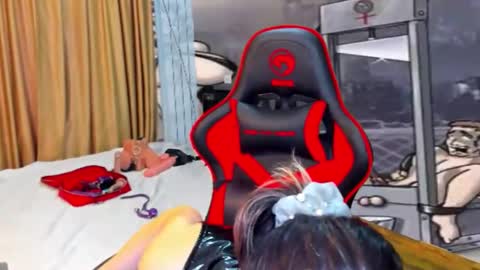 erikalorren online show from 12.12.24