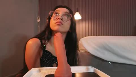 Eri  online show from 03.26.26