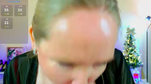 Snapshot of erinmilk chatting on 01.13.26 Erin online show from 01.13.26