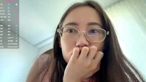 Snapshot of erinnthurmond chatting on 07.13.26 Luna online show from 07.13.26