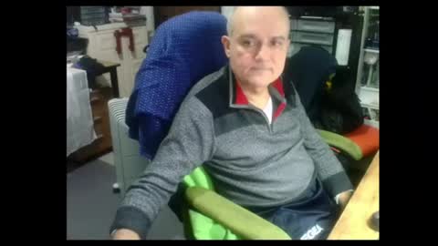 Snapshot of ernello chatting on 06.20.26 ernello online show from 06.20.26