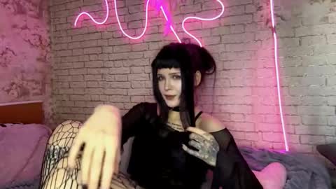 Snapshot of ernestinezalesky chatting on 02.15.26 Nina online show from 02.15.26