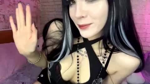 Snapshot of ernestinezalesky chatting on 02.19.26 Nina online show from 02.19.26