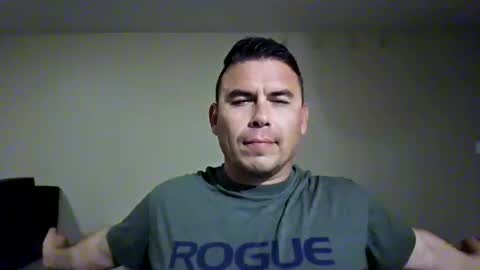 Snapshot of erock42 chatting on 09.09.25 erock42 online show from 09.09.25