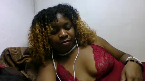 erolinee online show from 09.18.25