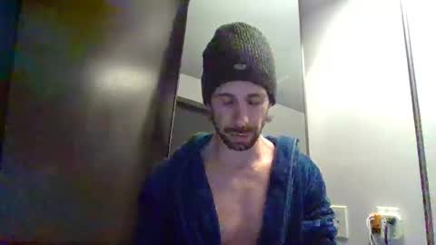 Snapshot of eroscharm chatting on 12.21.25 eroscharm online show from 12.21.25