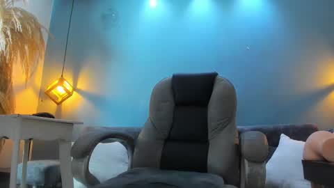 Snapshot of eross_santy chatting on 02.17.26 Eross online show from 02.17.26