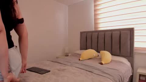 Snapshot of erotic_boobs chatting on 01.16.26 Karen online show from 01.16.26