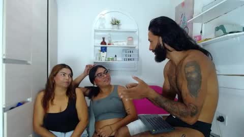 Snapshot of erotic_spa chatting on 05.01.26 EROTIC SPA online show from 05.01.26