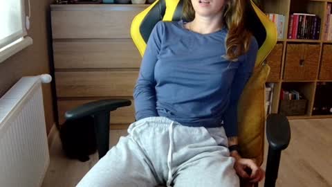Snapshot of erotic_vibe chatting on 12.25.24 Melissa online show from 12.25.24