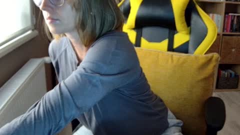 Snapshot of erotic_vibe chatting on 02.02.25 Melissa online show from 02.02.25