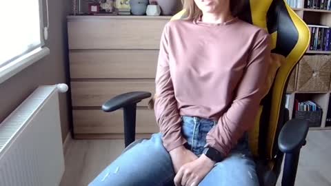 Snapshot of erotic_vibe chatting on 02.08.25 Melissa online show from 02.08.25