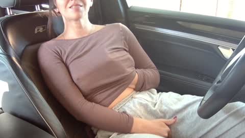 Snapshot of erotic_vibe chatting on 09.26.25 Melissa online show from 09.26.25