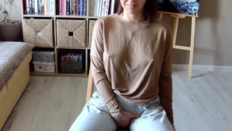 Snapshot of erotic_vibe chatting on 09.28.25 Melissa online show from 09.28.25