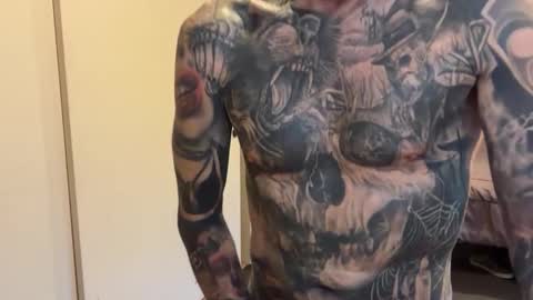 Erotic CloseUps online show from 09.17.25