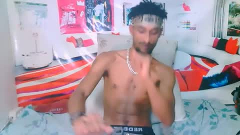 Snapshot of eroticpoison69 chatting on 02.14.26 Liam online show from 02.14.26