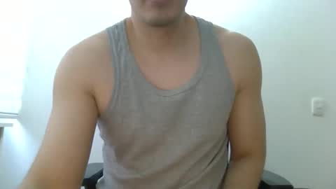 Snapshot of erra311 chatting on 05.08.26 erra311 online show from 05.08.26