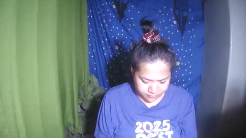 Snapshot of ervanamorge chatting on 04.15.26 Ervana online show from 04.15.26