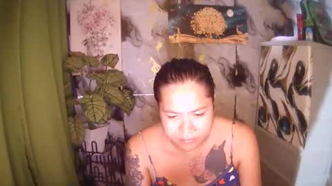 Snapshot of ervanamorge chatting on 05.31.26 Ervana online show from 05.31.26