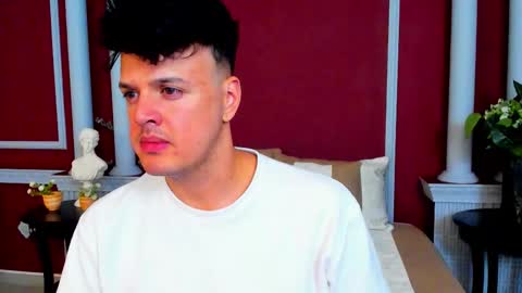 eryxmarlowe_ online show from 10.18.25