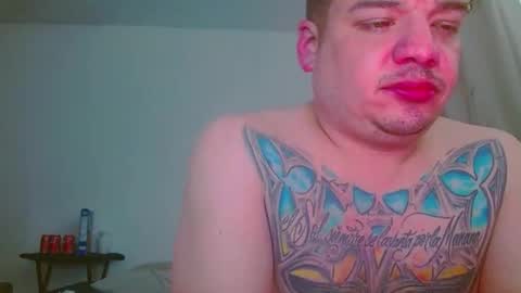 Snapshot of escodamus12 chatting on 01.17.25 escodamus12 online show from 01.17.25