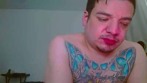 Snapshot of escodamus12 chatting on 01.28.25 escodamus12 online show from 01.28.25