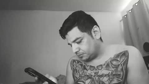 Snapshot of escodamus12 chatting on 02.27.25 escodamus12 online show from 02.27.25