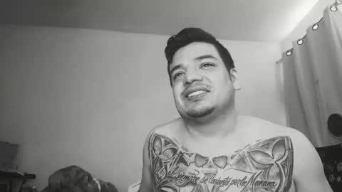 Snapshot of escodamus12 chatting on 03.01.25 escodamus12 online show from 03.01.25