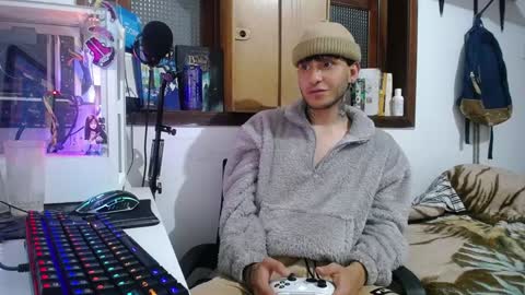 Snapshot of esjrobles chatting on 01.31.25 Esteban online show from 01.31.25