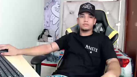 Snapshot of eskayler_ chatting on 09.13.25 eskayler_ online show from 09.13.25