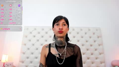 esmeralda  online show from 03.18.26