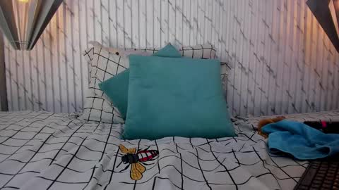 Snapshot of esmeralda__18 chatting on 04.30.26 Esmeralda online show from 04.30.26