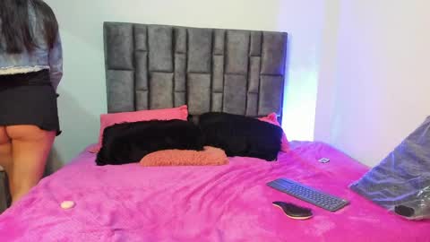 Snapshot of esmeraldaa_sc chatting on 04.29.26 Perla online show from 04.29.26