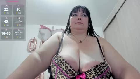 Esmeralda online show from 10.20.25