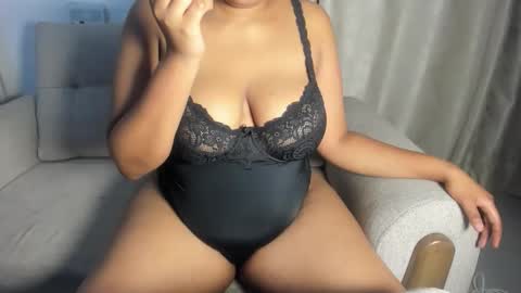 Esme online show from 10.09.25