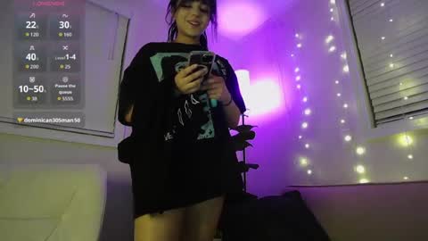 Snapshot of esoterickitten777 chatting on 06.21.26 axe online show from 06.21.26