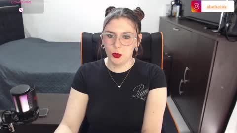 Snapshot of espagamer5 chatting on 11.22.25 Xbebetax online show from 11.22.25