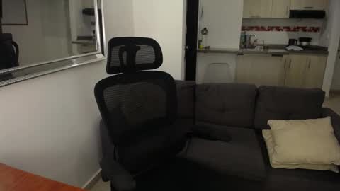 Snapshot of esperanza86_ chatting on 02.13.26 Juliana online show from 02.13.26