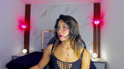 Snapshot of esperanzamora chatting on 05.04.26 esperanzamora online show from 05.04.26