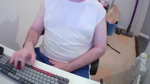 Snapshot of essex_wild chatting on 05.23.26 Morph online show from 05.23.26