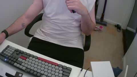 Snapshot of essex_wild chatting on 07.12.26 Morph online show from 07.12.26