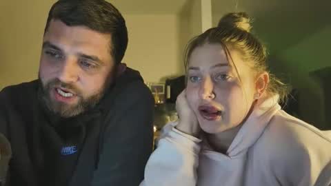 Snapshot of essexcouple88 chatting on 03.04.26 essexcouple online show from 03.04.26