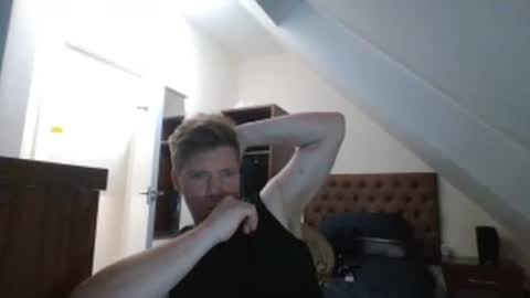 Snapshot of essexlad2022 chatting on 06.11.26 essexlad2022 online show from 06.11.26